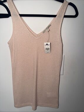 Express Blush Textured V-Neck Tank Top